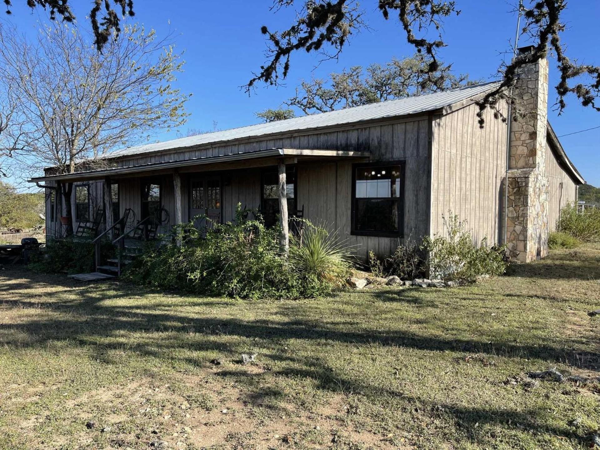 West 1077 Guest Ranch - Retreat Bed & Breakfast Tarpley Exterior photo